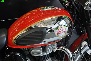 Used 2022 Royal Enfield Classic 350 Red - Interior and Exterior details 18