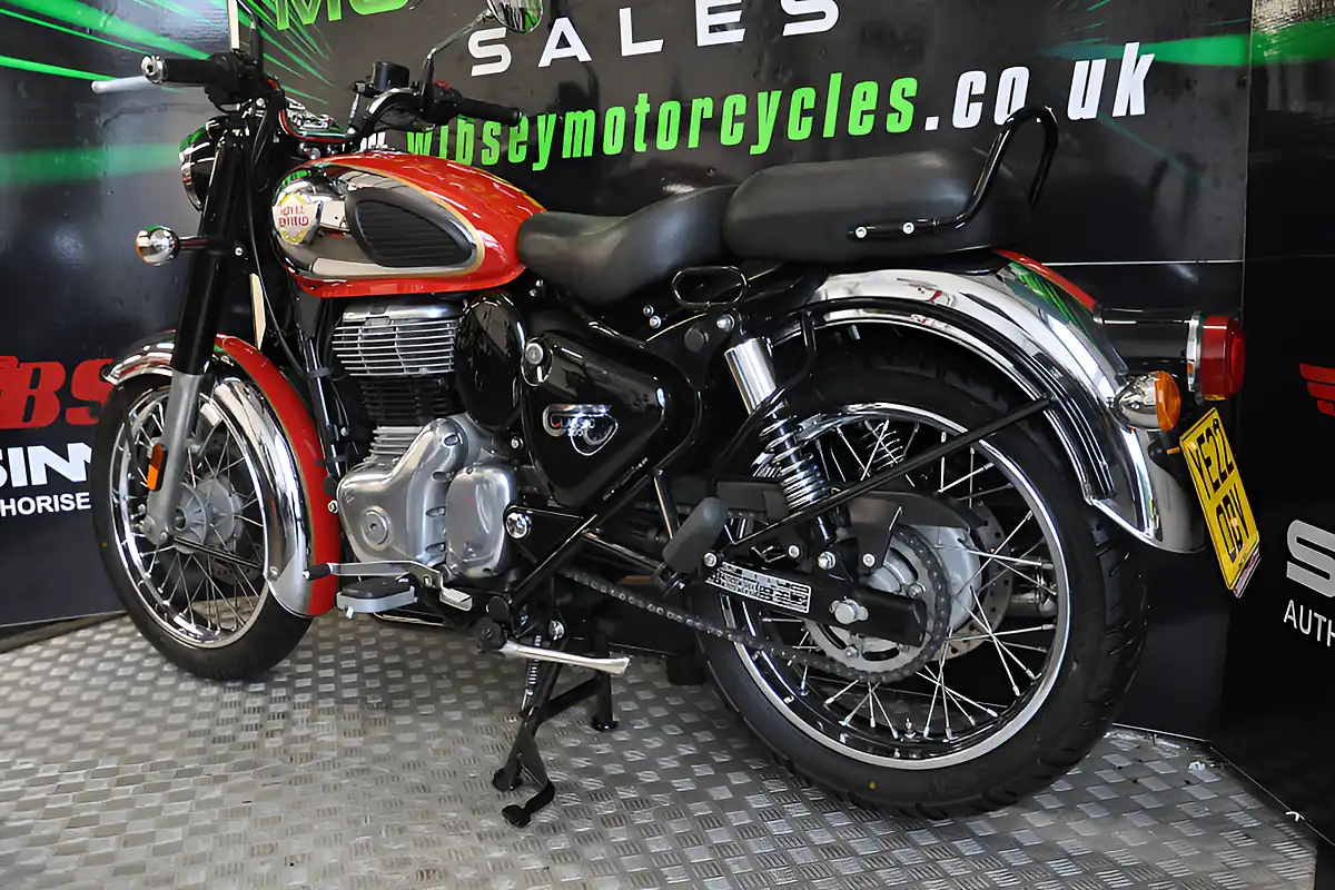 Used 2022 Royal Enfield Classic 350 Red - Interior and Exterior details 5