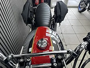 Used 2022 Royal Enfield Interceptor 650 Chrome Tank Silver/Red - Interior and Exterior details 11
