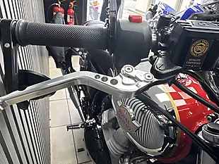 Used 2022 Royal Enfield Interceptor 650 Chrome Tank Silver/Red - Interior and Exterior details 12