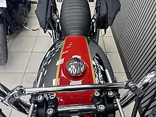 Used 2022 Royal Enfield Interceptor 650 Chrome Tank Silver/Red - Interior and Exterior details 19