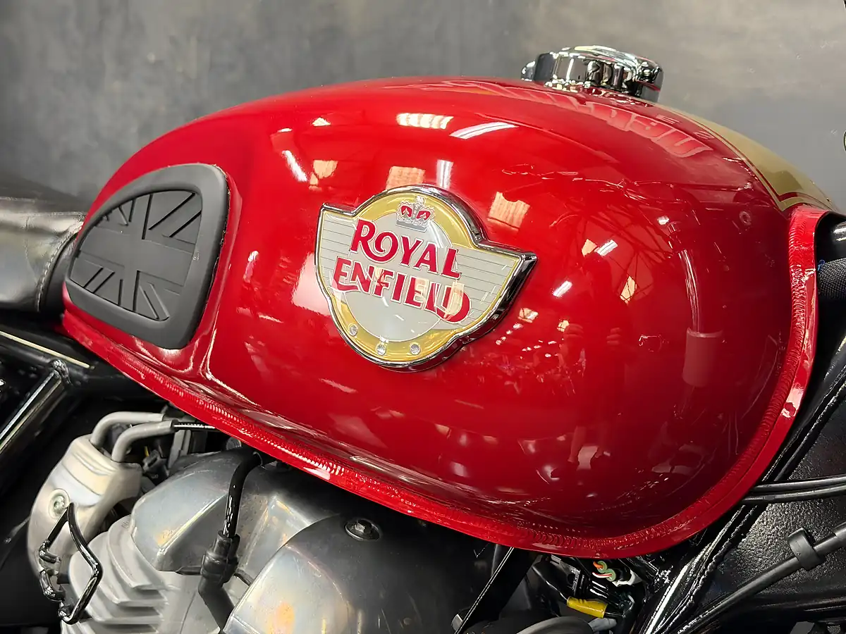 Used 2022 Royal Enfield Interceptor 650 Red - Interior and Exterior details 11
