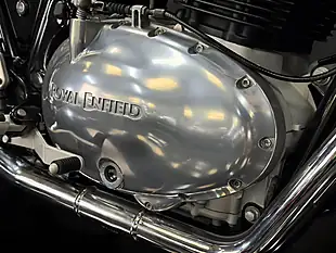 Used 2022 Royal Enfield Interceptor 650 Red - Interior and Exterior details 14