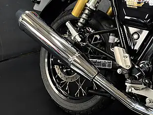 Used 2022 Royal Enfield Interceptor 650 Red - Interior and Exterior details 18