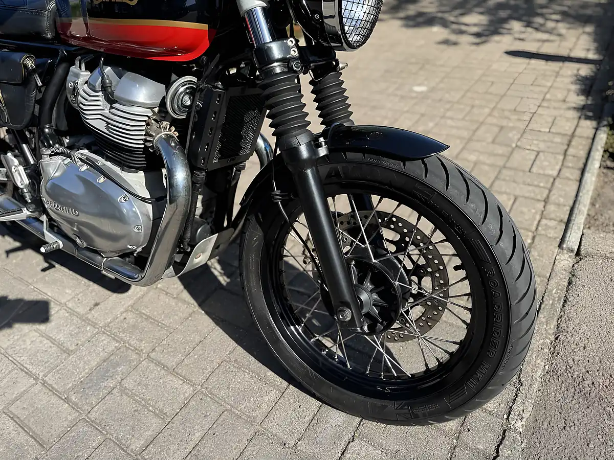 Used 2022 Royal Enfield Interceptor Int Black/Red - Interior and Exterior details 13