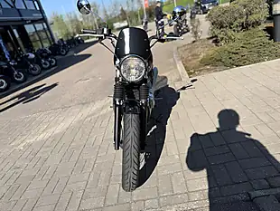 Used 2022 Royal Enfield Interceptor Int Black/Red - Interior and Exterior details 4