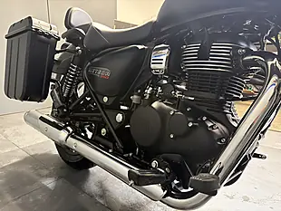 Used 2022 Royal Enfield Meteor 350 Black - Interior and Exterior details 12