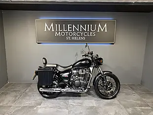 Used 2022 Royal Enfield Meteor 350 Black - Interior and Exterior details 13