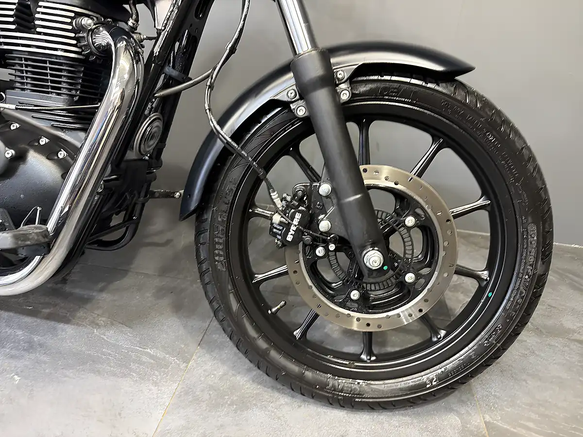 Used 2022 Royal Enfield Meteor 350 Black - Interior and Exterior details 4