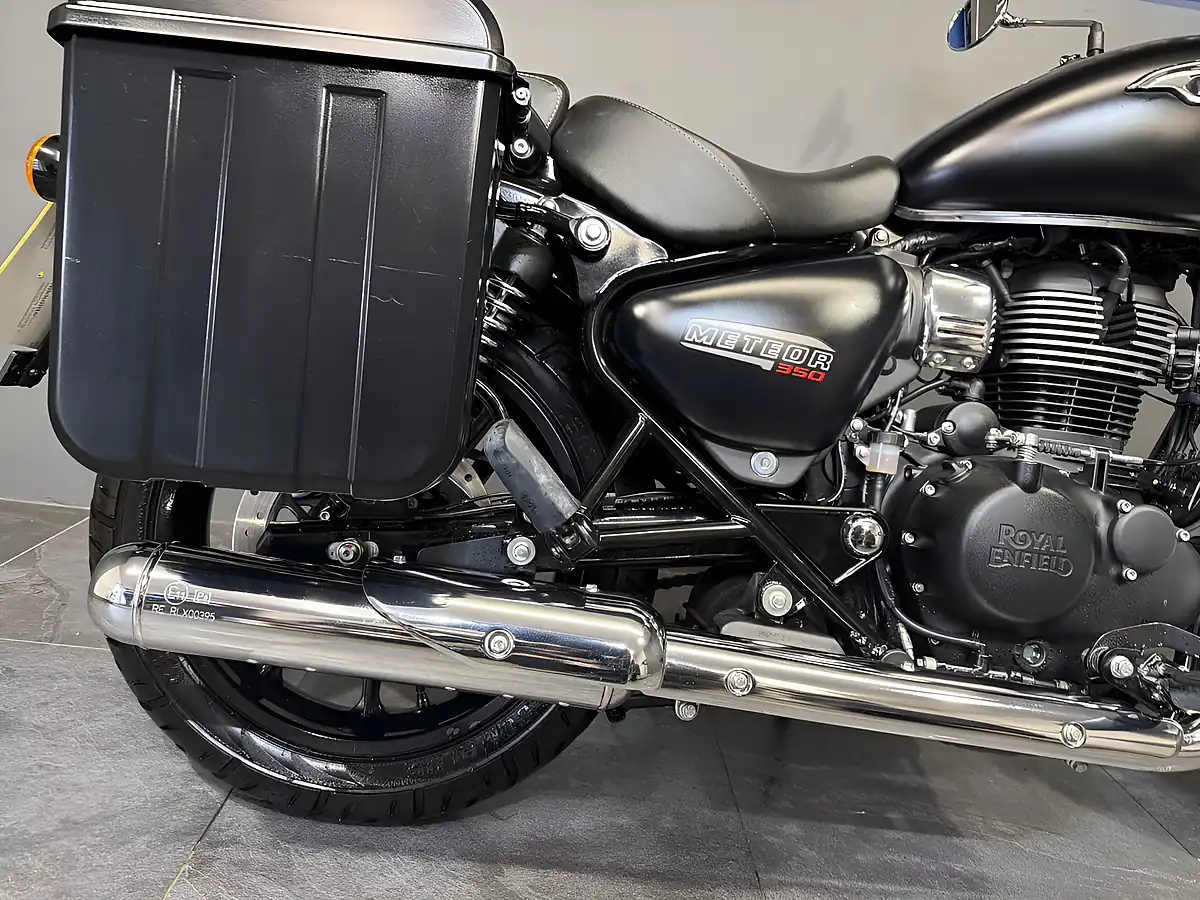 Used 2022 Royal Enfield Meteor 350 Black - Interior and Exterior details 5