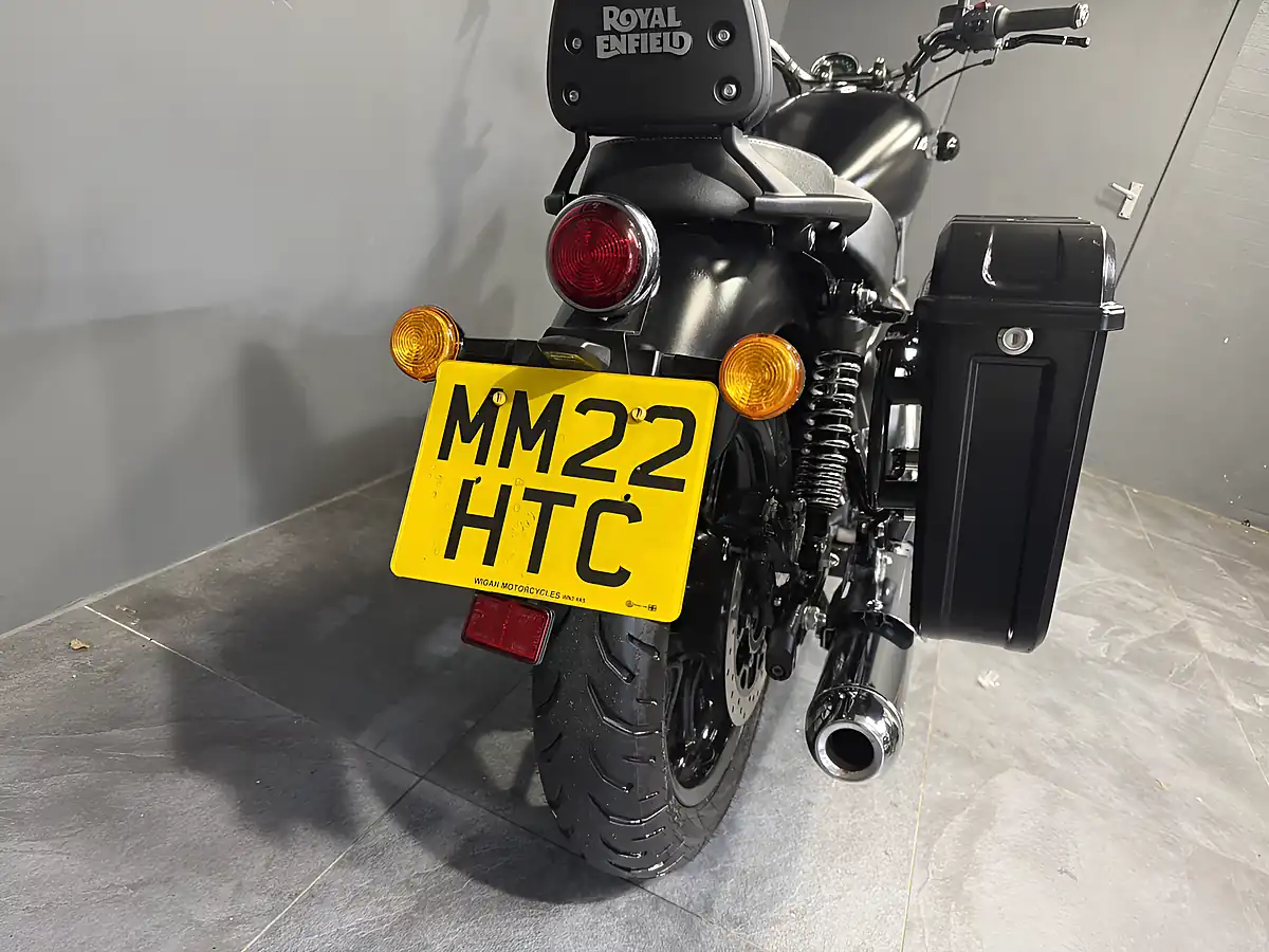 Used 2022 Royal Enfield Meteor 350 Black - Interior and Exterior details 6