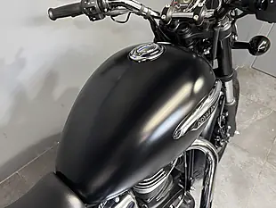 Used 2022 Royal Enfield Meteor 350 Black - Interior and Exterior details 7