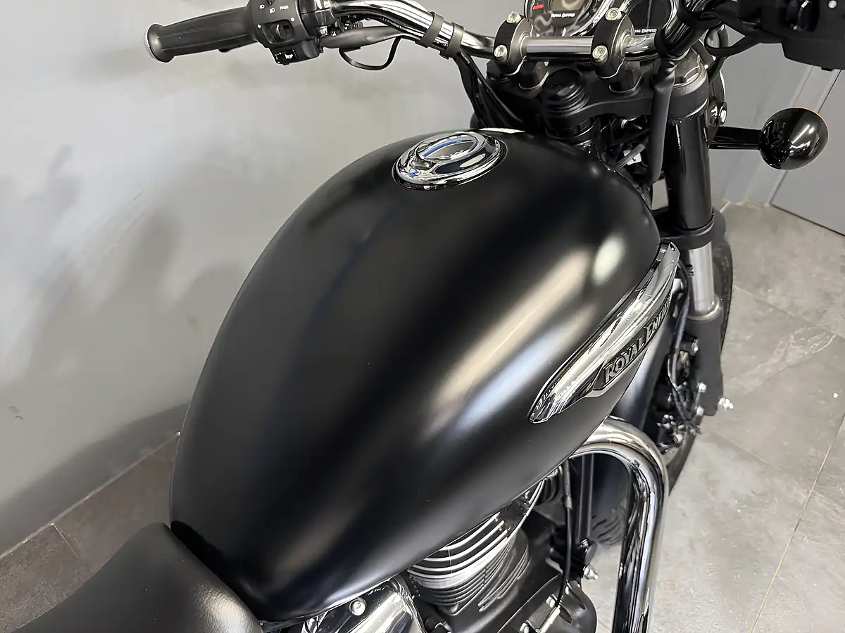 Used 2022 Royal Enfield Meteor 350 Black - Interior and Exterior details 7