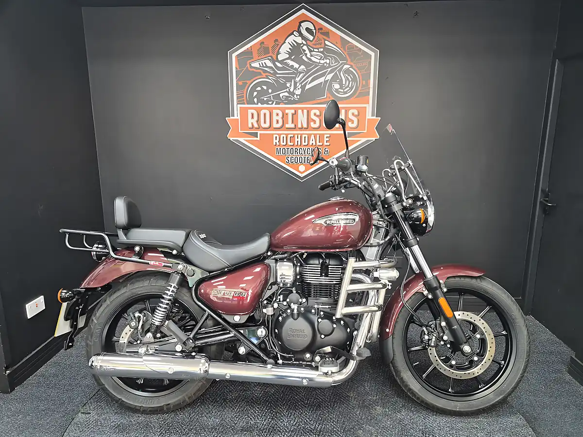 Used 2022 Royal Enfield Meteor 350 Red - Interior and Exterior details 2