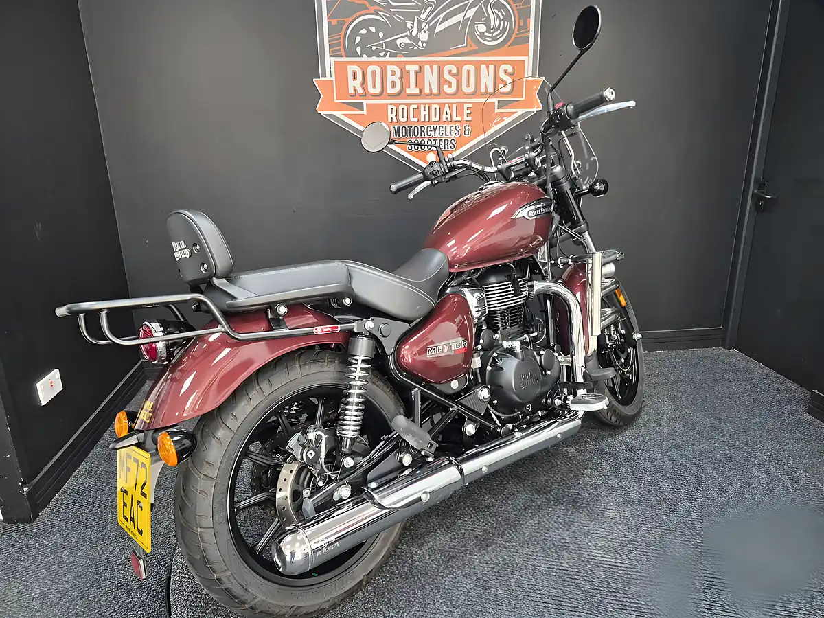 Used 2022 Royal Enfield Meteor 350 Red - Interior and Exterior details 8