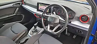 Used 2022 SEAT Arona Fr Blue - Interior and Exterior details 15
