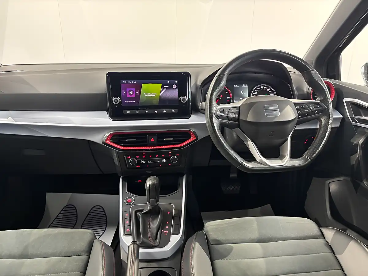 Used 2022 SEAT Arona Fr Edition Black - Interior and Exterior details 11