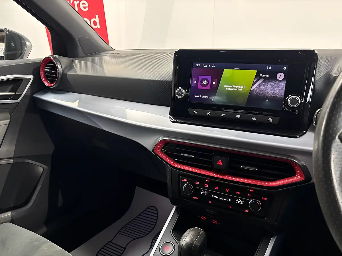 Used 2022 SEAT Arona Fr Edition Black - Interior and Exterior details 15