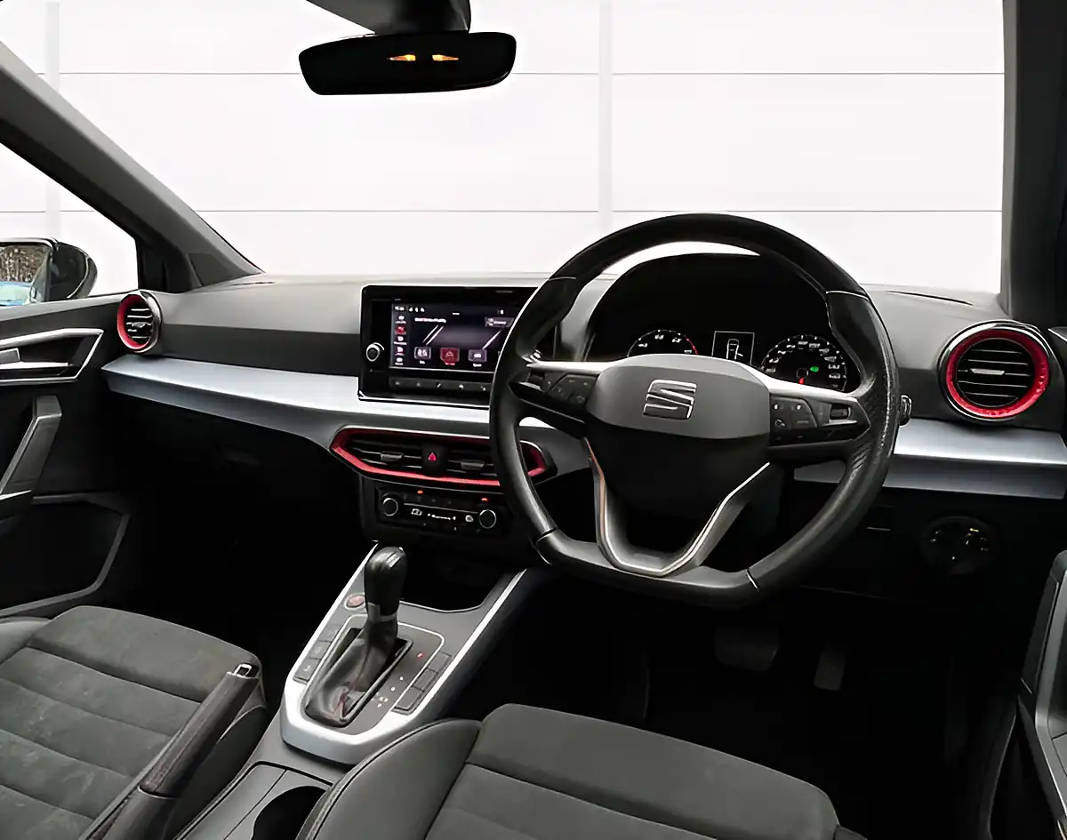 Used 2022 SEAT Arona Fr Edition Grey - Interior and Exterior details 10