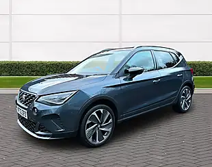 Used 2022 SEAT Arona Fr Edition Grey - Interior and Exterior details 6