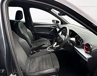 Used 2022 SEAT Arona Fr Edition Grey - Interior and Exterior details 9