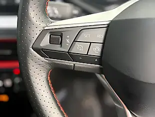Used 2022 SEAT Arona Fr Edition Grey - Interior and Exterior details 16