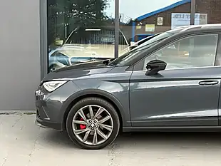 Used 2022 SEAT Arona Fr Edition Grey - Interior and Exterior details 4