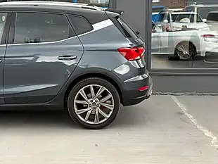 Used 2022 SEAT Arona Fr Edition Grey - Interior and Exterior details 5