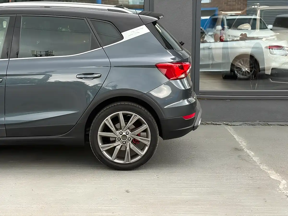 Used 2022 SEAT Arona Fr Edition Grey - Interior and Exterior details 5