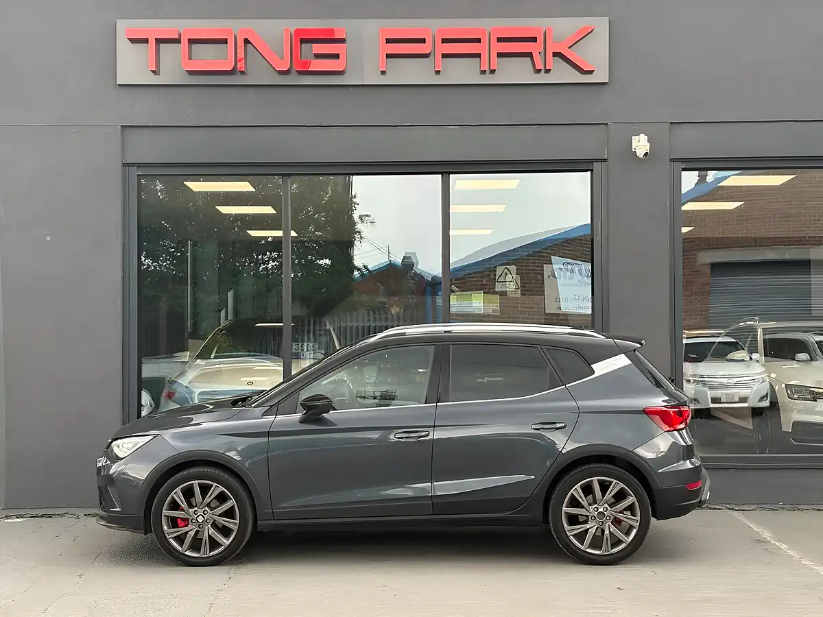 Used 2022 SEAT Arona Fr Edition Grey - Interior and Exterior details 6