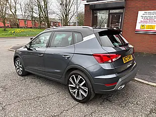Used 2022 SEAT Arona Fr Edition Grey - Interior and Exterior details 5