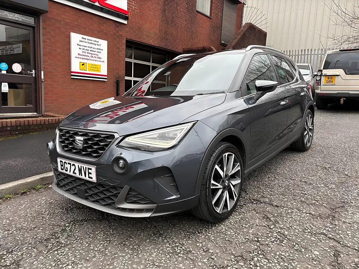 Used 2022 SEAT Arona Fr Edition Grey - Interior and Exterior details 7