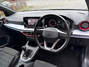 Used 2022 SEAT Arona Fr Edition Grey - Interior and Exterior details 9