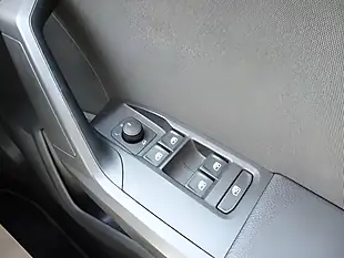 Used 2022 SEAT Arona Fr Midnight Black - Interior and Exterior details 11