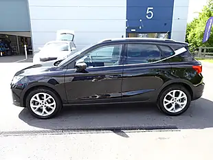 Used 2022 SEAT Arona Fr Midnight Black - Interior and Exterior details 12