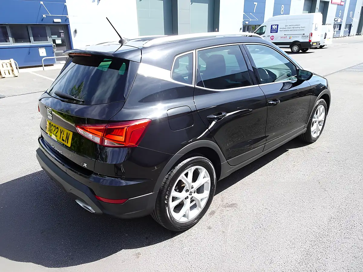 Used 2022 SEAT Arona Fr Midnight Black - Interior and Exterior details 16
