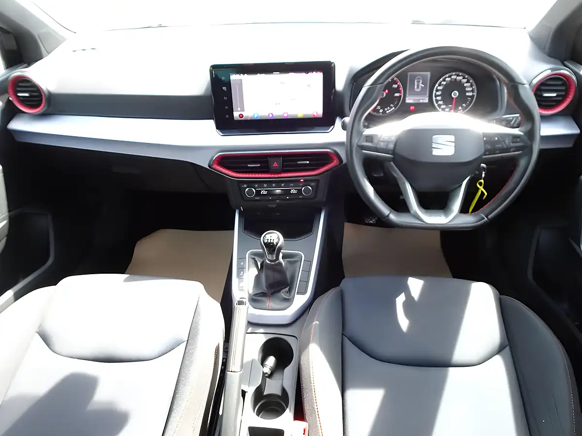 Used 2022 SEAT Arona Fr Midnight Black - Interior and Exterior details 5