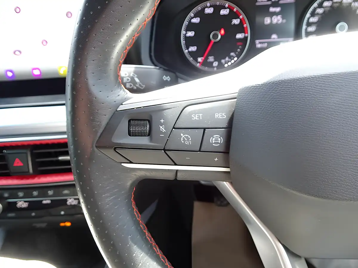 Used 2022 SEAT Arona Fr Midnight Black - Interior and Exterior details 6