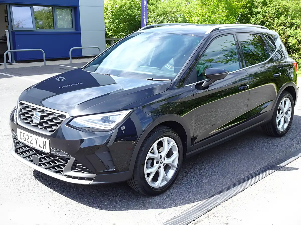 Used 2022 SEAT Arona Fr Midnight Black - Interior and Exterior details 9