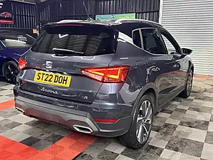 Used 2022 SEAT Arona Fr Sport Grey - Interior and Exterior details 8