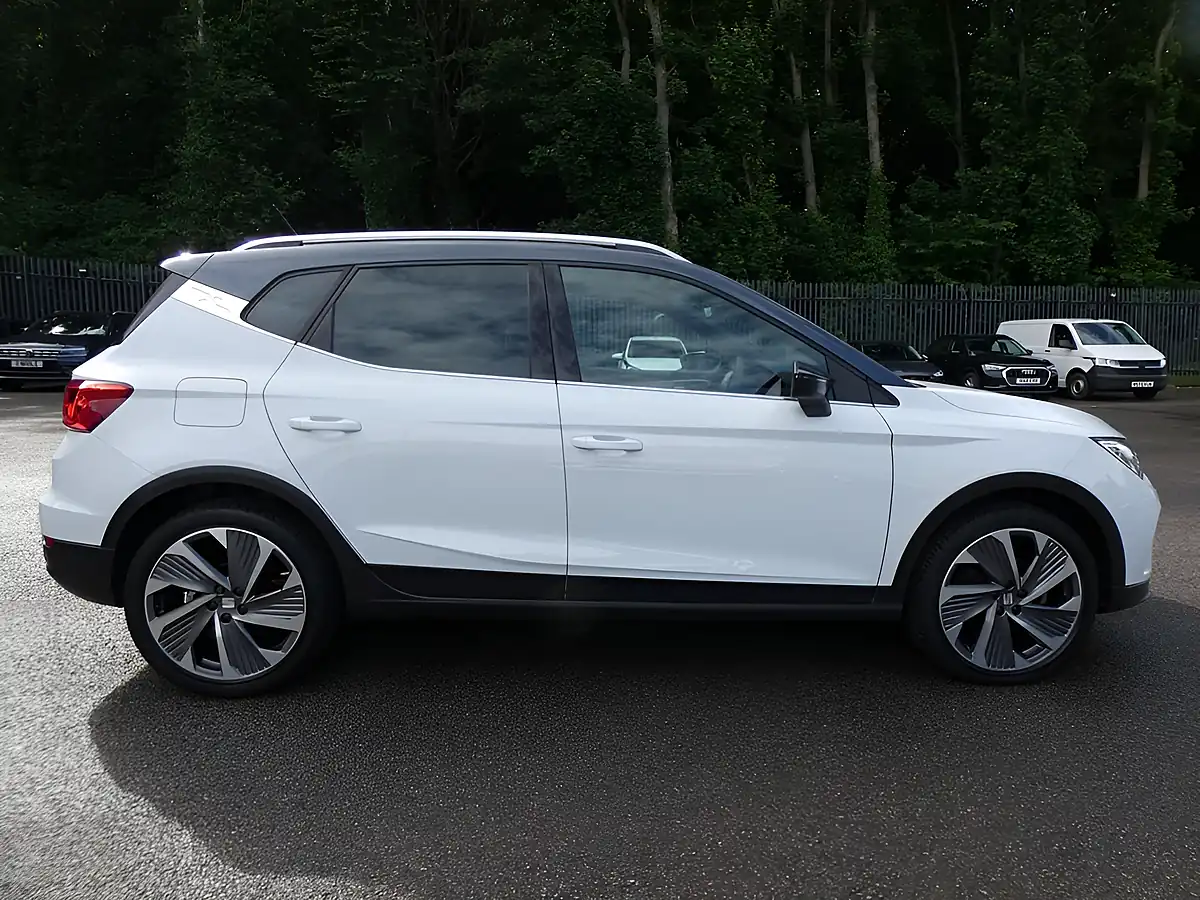 Used 2022 SEAT Arona Fr Sport Nevada White Metallic - Interior and Exterior details 10