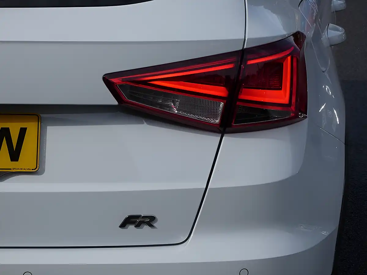Used 2022 SEAT Arona Fr Sport Nevada White Metallic - Interior and Exterior details 16