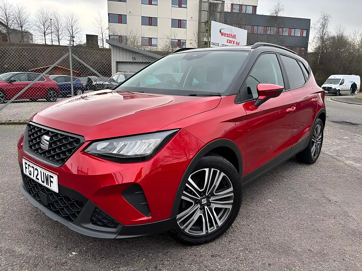 Used 2022 SEAT Arona Se Edition Red - Interior and Exterior details 10