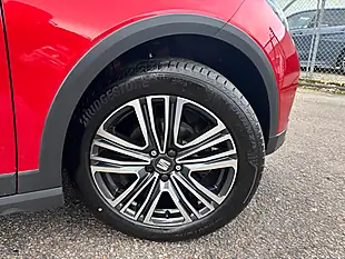Used 2022 SEAT Arona Se Edition Red - Interior and Exterior details 15