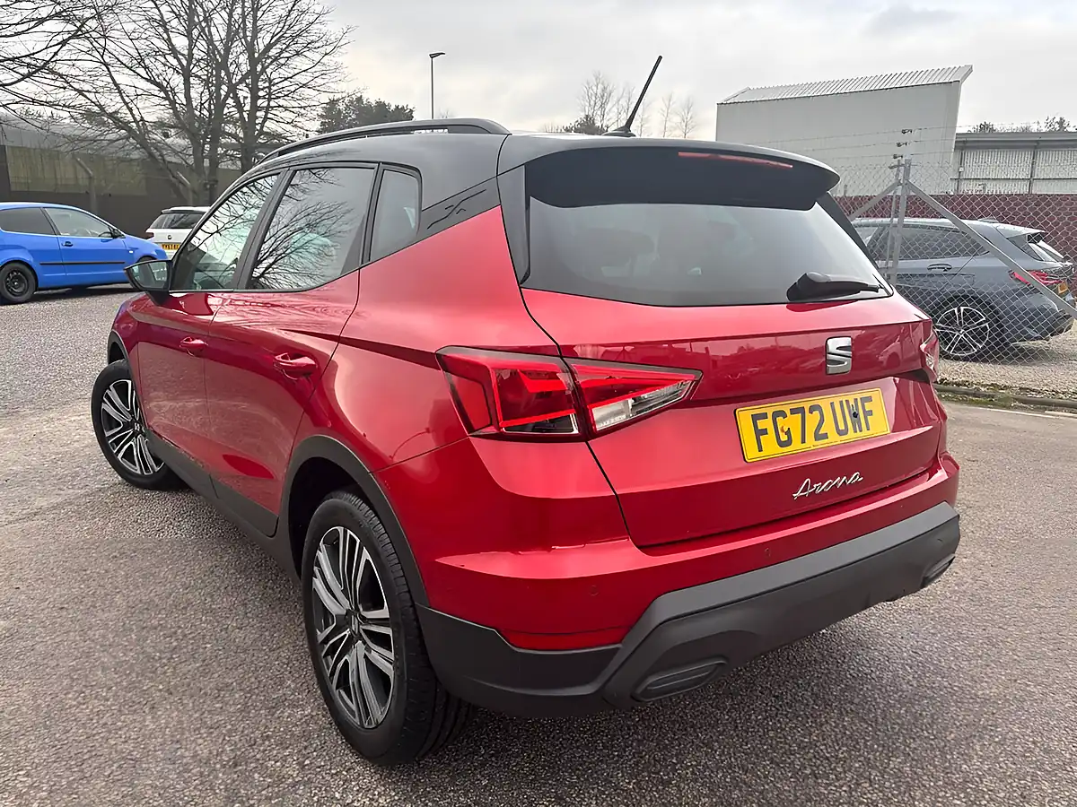 Used 2022 SEAT Arona Se Edition Red - Interior and Exterior details 4