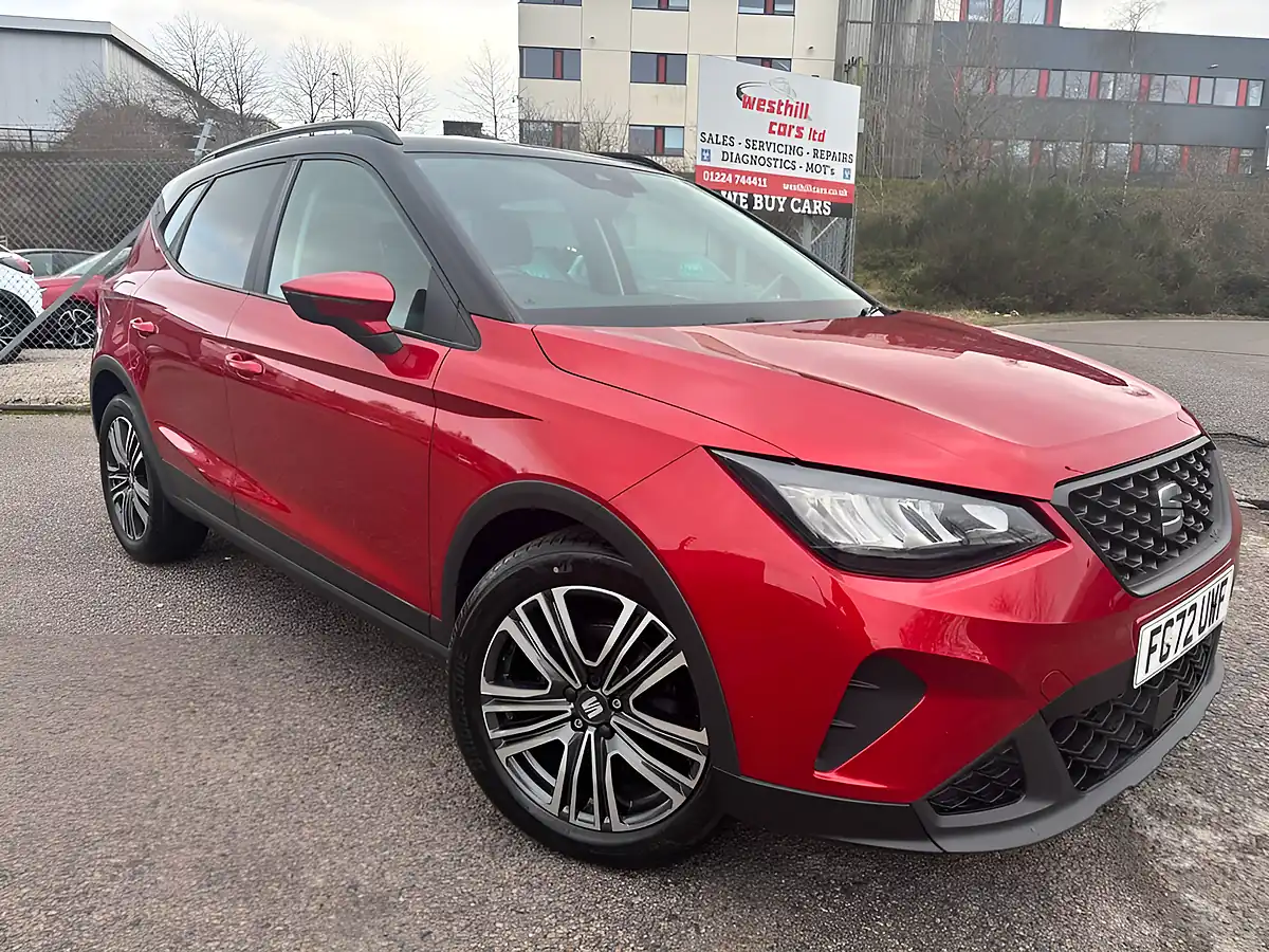 Used 2022 SEAT Arona Se Edition Red - Interior and Exterior details 5