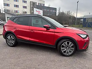 Used 2022 SEAT Arona Se Edition Red - Interior and Exterior details 6