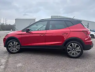 Used 2022 SEAT Arona Se Edition Red - Interior and Exterior details 8