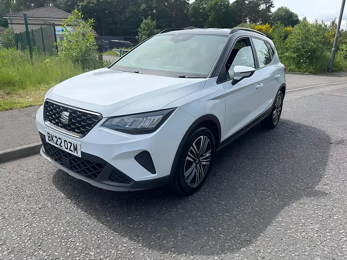 Used 2022 SEAT Arona Se Technology White - Interior and Exterior details 3