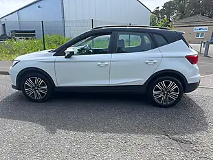 Used 2022 SEAT Arona Se Technology White - Interior and Exterior details 5